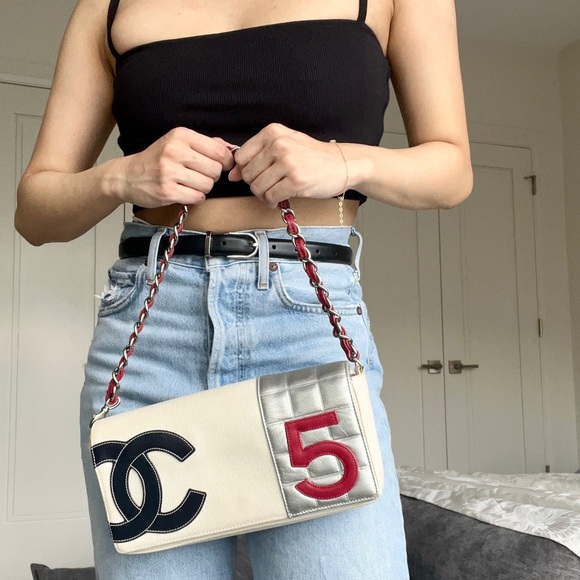 RARE Vintage Chanel No. 5 Canvas Chain Flap Bag - Picture 2 of 12